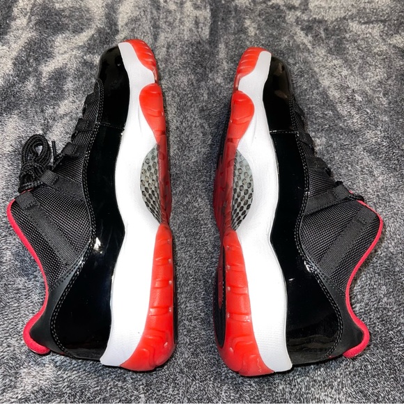 Air Jordan 11 XI Low Bred